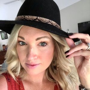 Meet your Posher, Tiffany